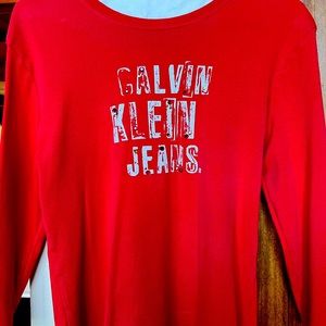 Calvin Klein tee with 3/4 sleeves. Sequins.